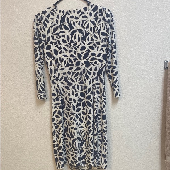 Lauren Ralph Lauren Cream and Gray Patterned Garment - Picture 4 of 4